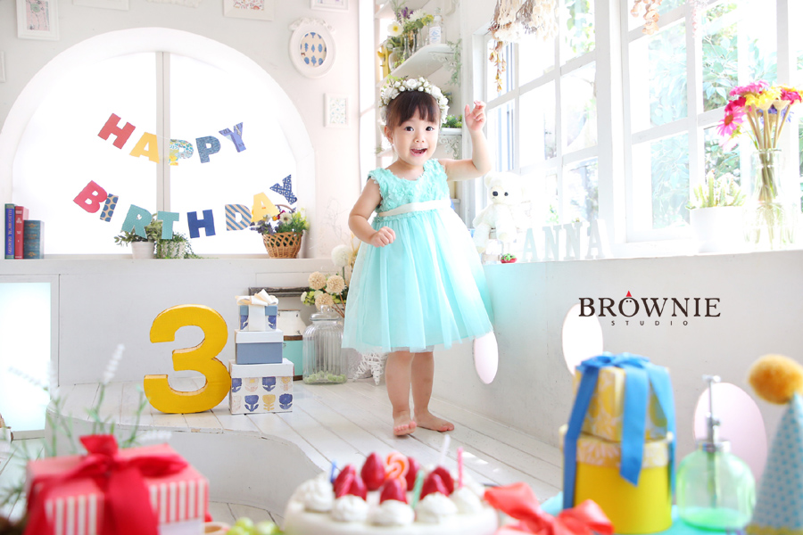 アンナちゃん ３歳のお誕生日 七五三 こども写真スタジオ Brownie Studio ブラウニースタジオ
